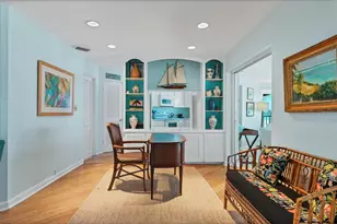 1336 Benjamin Franklin Dr, Sarasota, FL 34236 - Photo 9