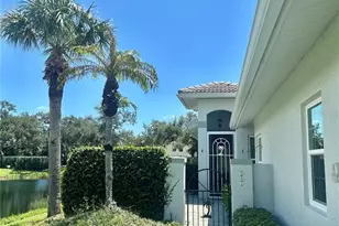 301 Reclinata Cir, Venice, FL 34292 - Photo 3