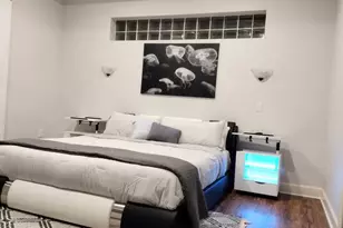 4250 Swift Rd, Sarasota, FL 34231 - Photo 11