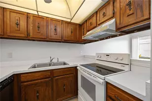 4001 Beneva Rd, Sarasota, FL 34233 - Photo 7