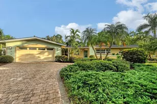 734 Indian Beach Cir, Sarasota, FL 34234 - Photo 43