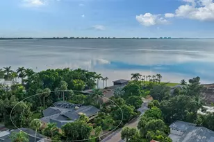 734 Indian Beach Cir, Sarasota, FL 34234 - Photo 41