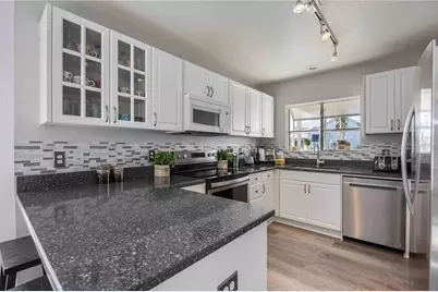 13951 Harbor View Drive, Seminole, FL 33776 - Photo 11