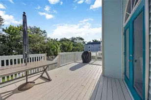 13951 Harbor View Dr, Seminole, FL 33776 - Photo 33