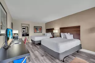 7150 N Tamiami Trl, Sarasota, FL 34243 - Photo 3