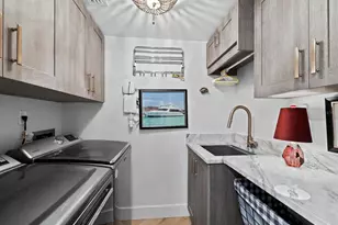 565 Sanctuary Dr, Longboat Key, FL 34228 - Photo 35