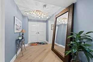 565 Sanctuary Dr, Longboat Key, FL 34228 - Photo 3