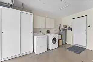 3946 Wilshire Cir E, Sarasota, FL 34238 - Photo 25