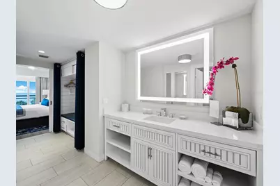 210 Sands Point Road #2405, Longboat Key, FL 34228 - Photo 17