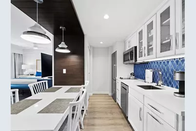 210 Sands Point Road #2405, Longboat Key, FL 34228 - Photo 9