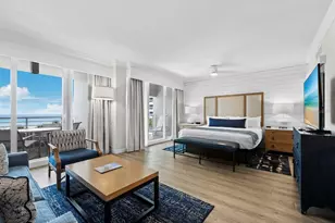 210 Sands Point Rd, Longboat Key, FL 34228 - Photo 13