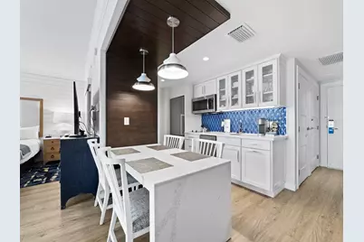 210 Sands Point Road #2405, Longboat Key, FL 34228 - Photo 7