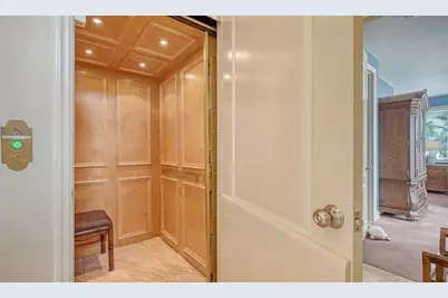 220 36th Street, Holmes Beach, FL 34217 - Photo 7