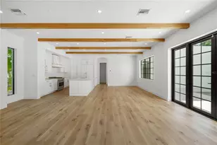 1648 Bonita Ln, Sarasota, FL 34239 - Photo 9