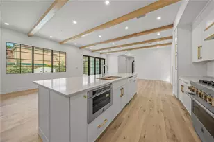 1648 Bonita Ln, Sarasota, FL 34239 - Photo 9