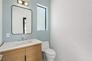 1648 Bonita Ln, Sarasota, FL 34239 - Photo 17