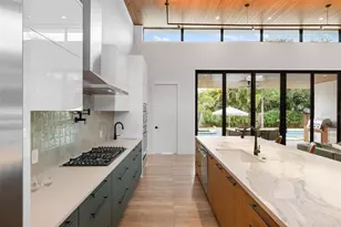 1873 Rose St, Sarasota, FL 34239 - Photo 13