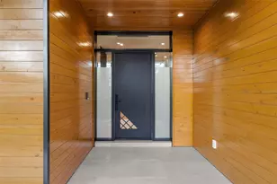 1873 Rose St, Sarasota, FL 34239 - Photo 7