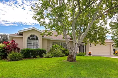 5717 28th Street E, Bradenton, FL 34203 - Photo 1