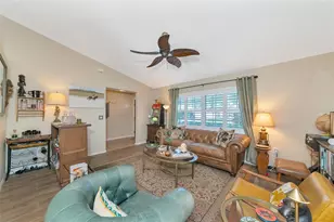 5717 28th St E, Bradenton, FL 34203 - Photo 7