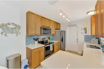 1137 N Moonmist Court #L-7, Sarasota, FL 34242 - Photo 11