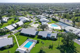 5366 Christie Ann Pl, Sarasota, FL 34233 - Photo 45