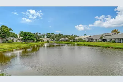 5366 Christie Ann Place #19, Sarasota, FL 34233 - Photo 5