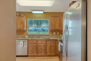 5366 Christie Ann Pl, Sarasota, FL 34233 - Photo 21