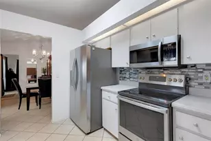 5709 39th St Cir E, Bradenton, FL 34203 - Photo 11