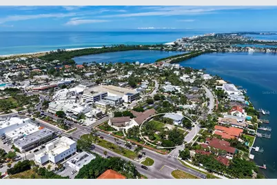 25 N Washington Drive, Sarasota, FL 34236 - Photo 1