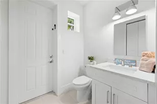 3319 S Osprey Ave, Sarasota, FL 34239 - Photo 17