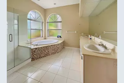 6809 Erica Lane, Sarasota, FL 34241 - Photo 15