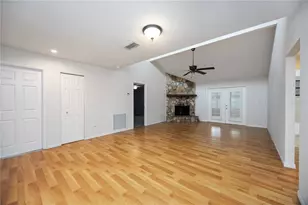 4148 Lancaster Dr, Sarasota, FL 34241 - Photo 7