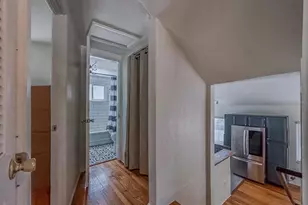 4247 Dr Martin Luther King Jr Street N, Saint Petersburg, FL 33703 - Photo 9