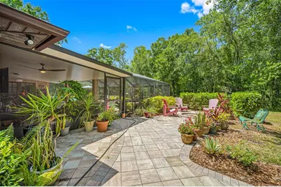 9206 65th Avenue E, Bradenton, FL 34202 - Photo 3