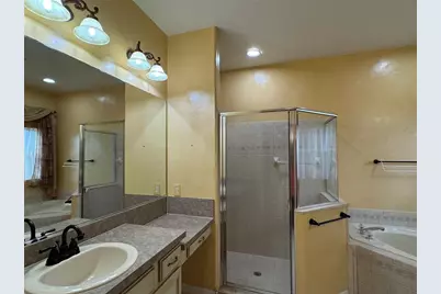 7832 Kavanagh Court, Sarasota, FL 34240 - Photo 31