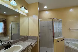 7832 Kavanagh Ct, Sarasota, FL 34240 - Photo 31