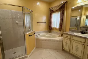 7832 Kavanagh Ct, Sarasota, FL 34240 - Photo 31