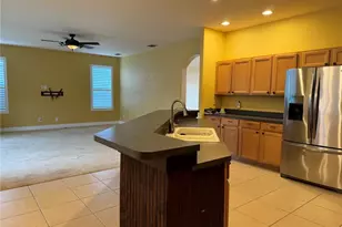 7832 Kavanagh Ct, Sarasota, FL 34240 - Photo 13