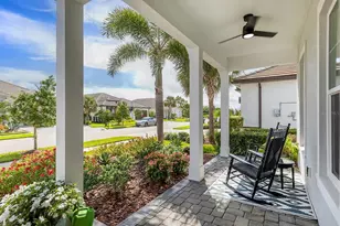 8273 Grande Shores Dr, Sarasota, FL 34240 - Photo 5