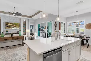 8273 Grande Shores Dr, Sarasota, FL 34240 - Photo 19