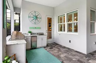 8273 Grande Shores Dr, Sarasota, FL 34240 - Photo 43