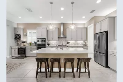 8273 Grande Shores Drive, Sarasota, FL 34240 - Photo 17