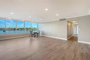 226 Golden Gate Point, Sarasota, FL 34236 - Photo 5