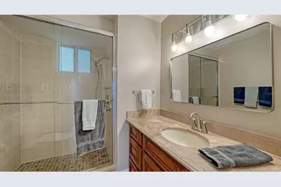 226 Golden Gate Point #23, Sarasota, FL 34236 - Photo 19