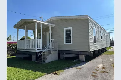 204 Freeport Drive, Sarasota, FL 34233 - Photo 5