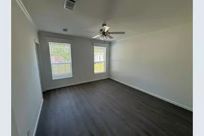 204 Freeport Drive, Sarasota, FL 34233 - Photo 25