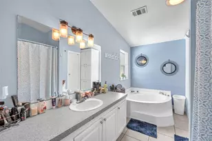 4936 Steve Reeves Ln, Plant City, FL 33565 - Photo 17