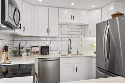 163 Sunway Avenue, Sarasota, FL 34237 - Photo 13