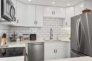 163 Sunway Ave, Sarasota, FL 34237 - Photo 13